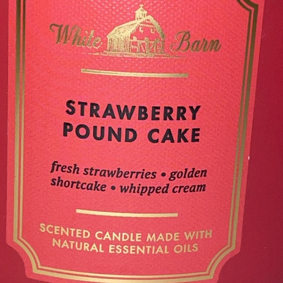 White Barn Strawberry Pound Cake 3-Wick Candle. NEW! Made with Essential Oils. - Picture 2 of 5